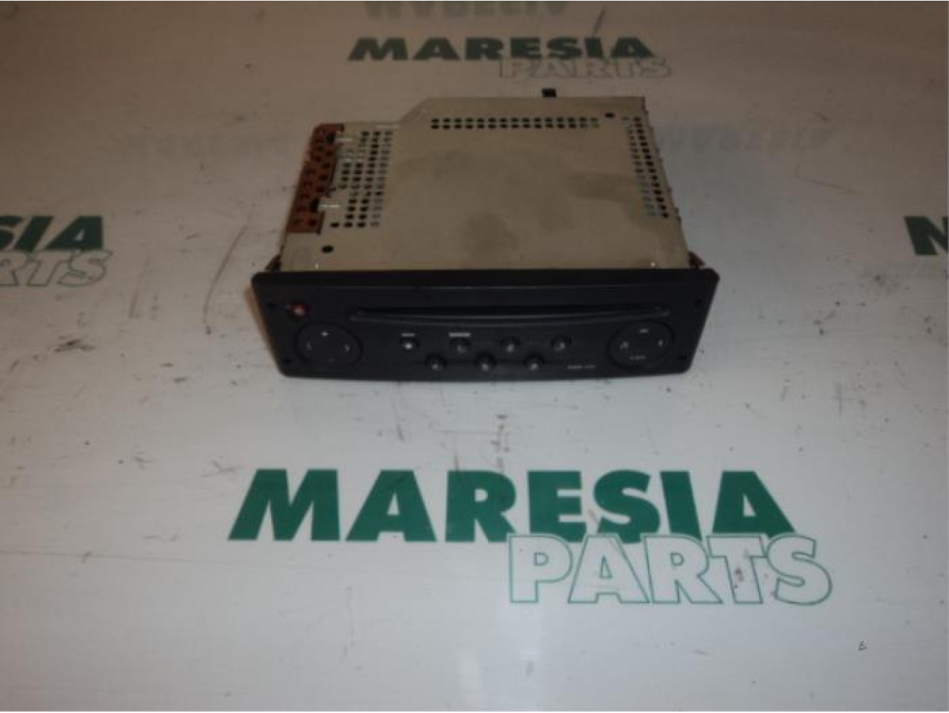 Renault - Clio - Radio CD player