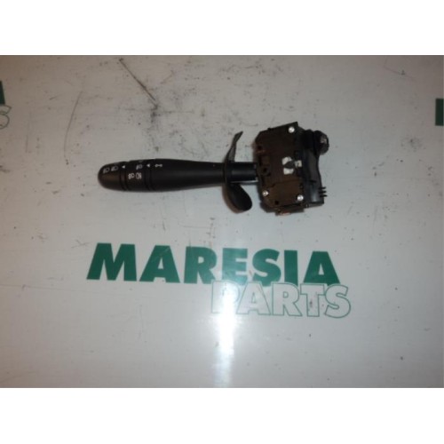 Renault - Clio - Indicator switch