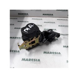 Renault - Clio - Rear seatbelt, centre