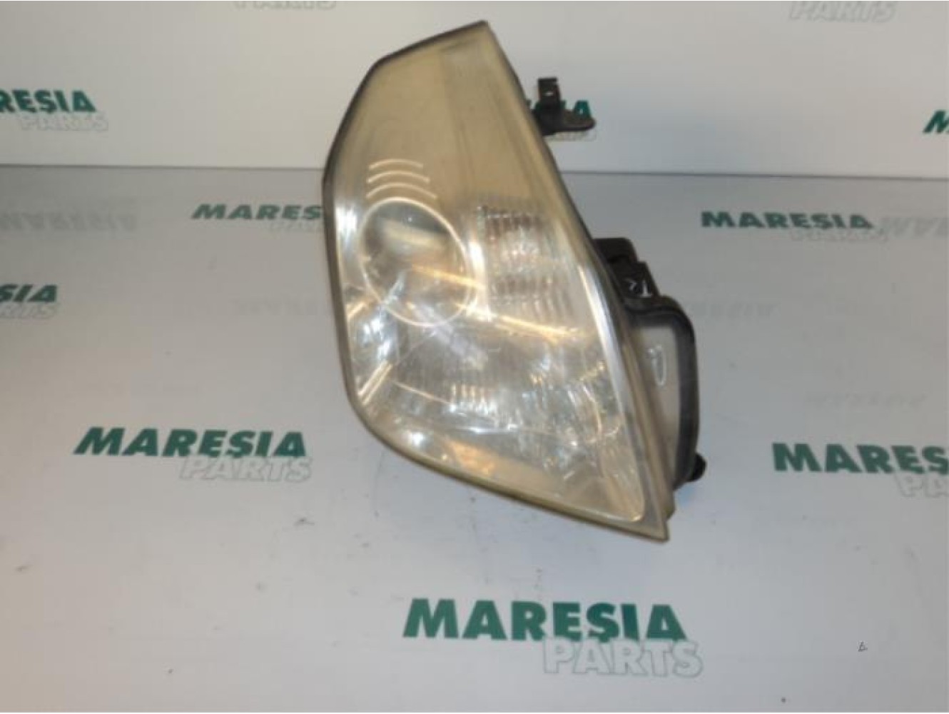 Renault - Vel Satis - Headlight, right