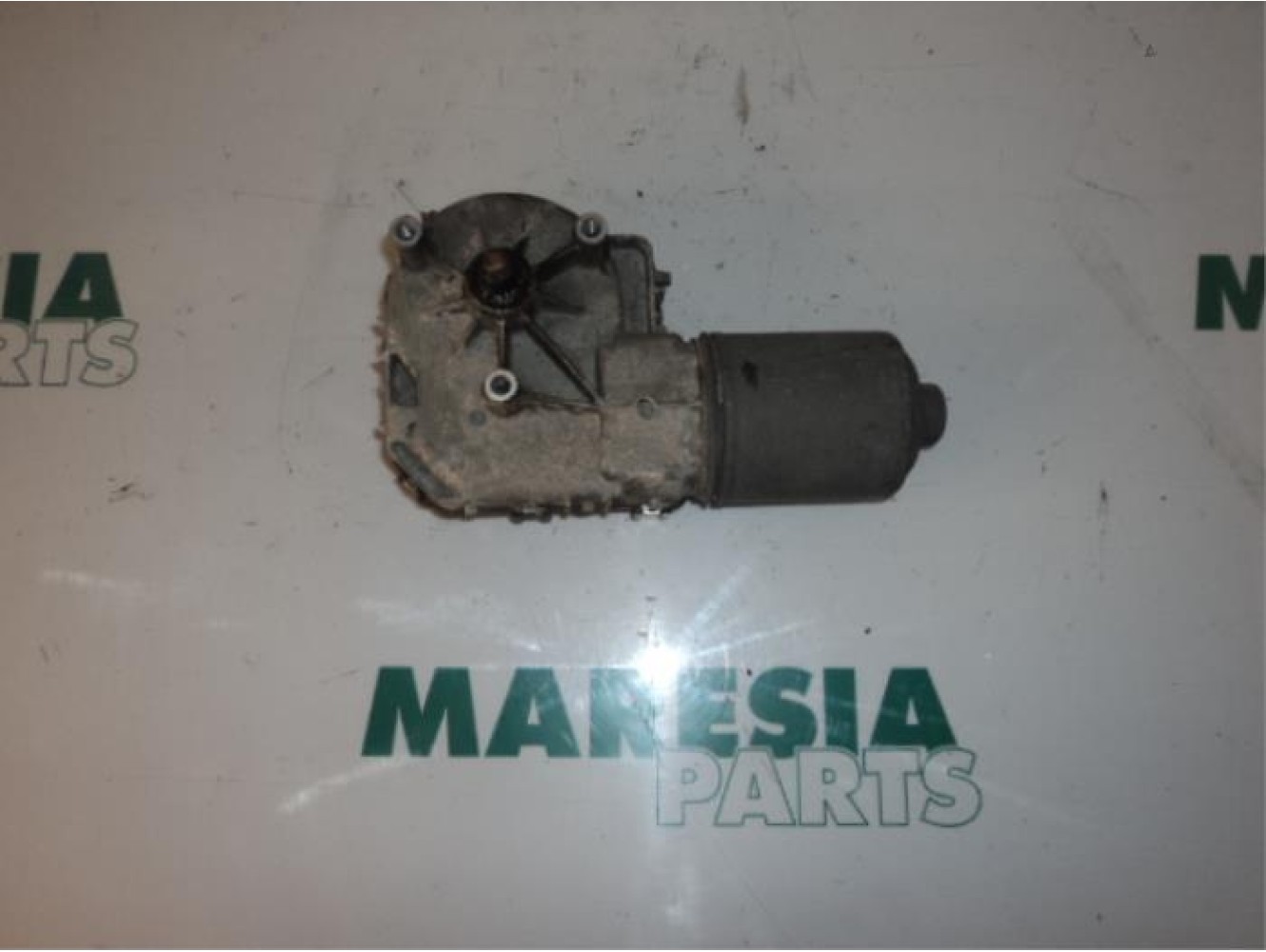 Renault - Vel Satis - Front wiper motor