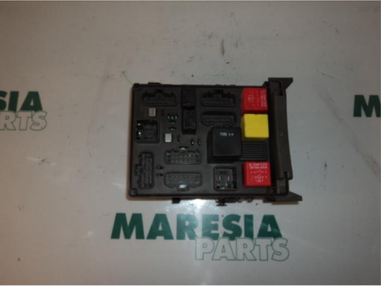 Renault - Vel Satis - Fuse box