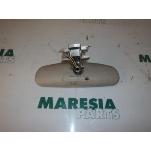 Renault - Vel Satis - Rear view mirror