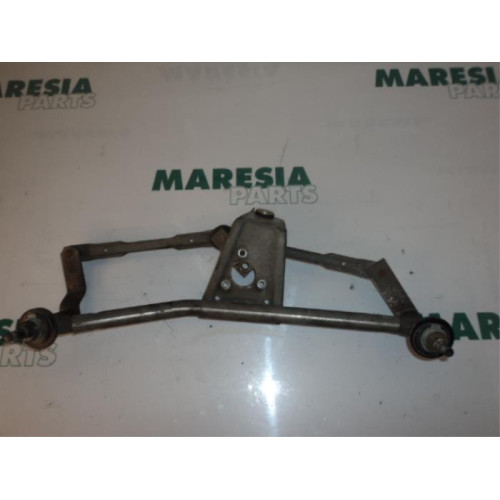 Peugeot - 206 - Wiper mechanism
