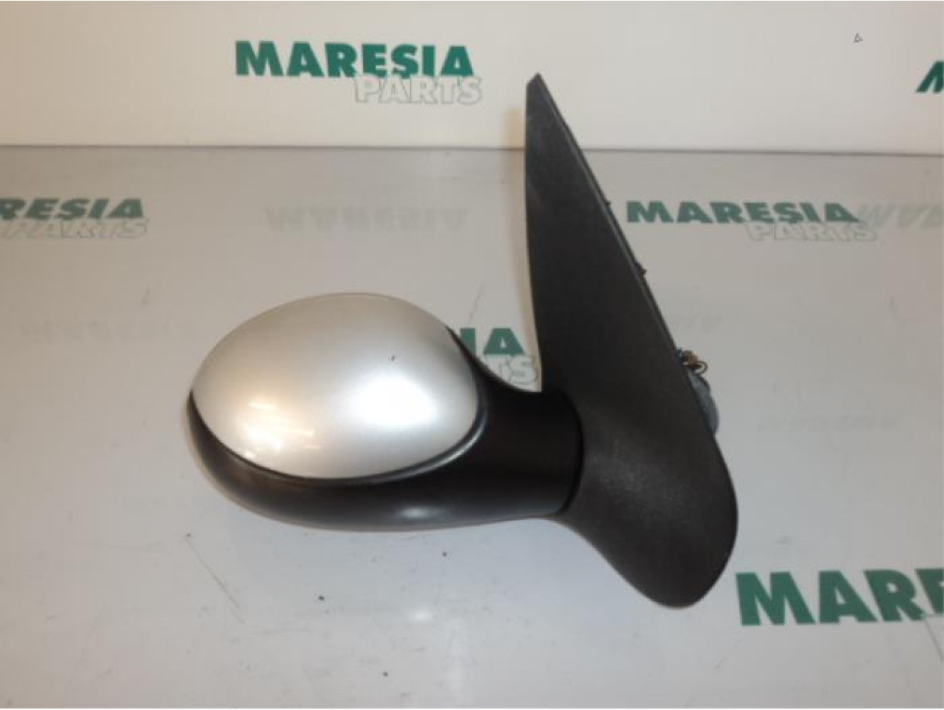 Peugeot - 206 - Wing mirror, right
