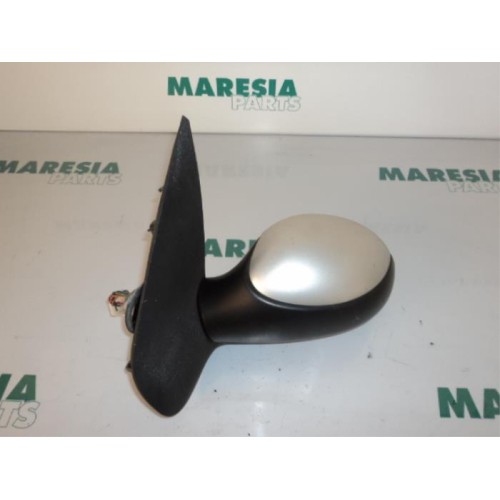 Peugeot - 206 - Wing mirror, left