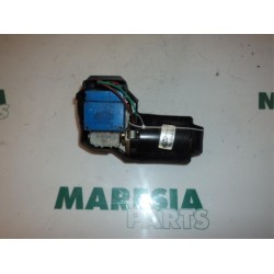 Alfa Romeo - 145/146 - Front wiper motor