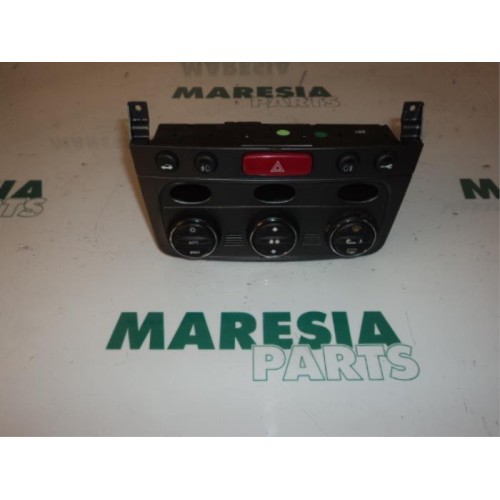 Alfa Romeo - GT - Heater control panel