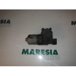 Alfa Romeo - GT - Front wiper motor