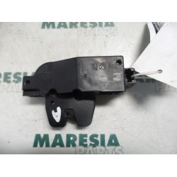 Citroen - C3 - Tailgate lock mechanism