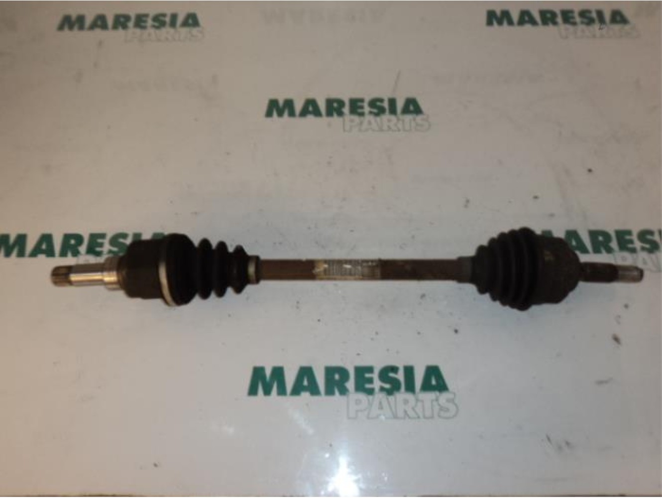 Citroen - C3 - Aandrijfas links-voor