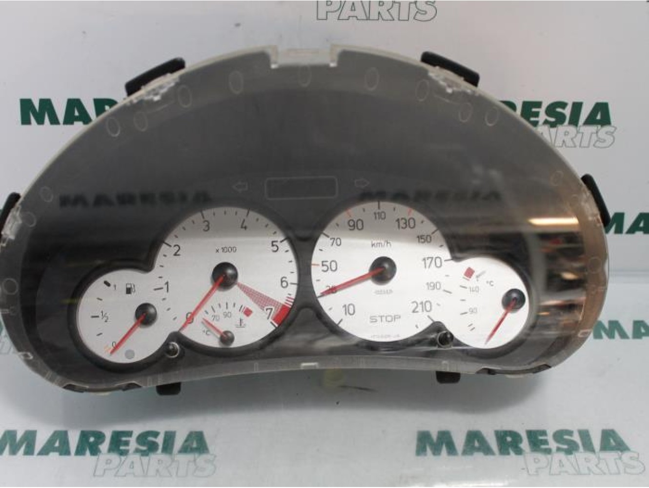 Peugeot - 206 - Instrumentenbrett