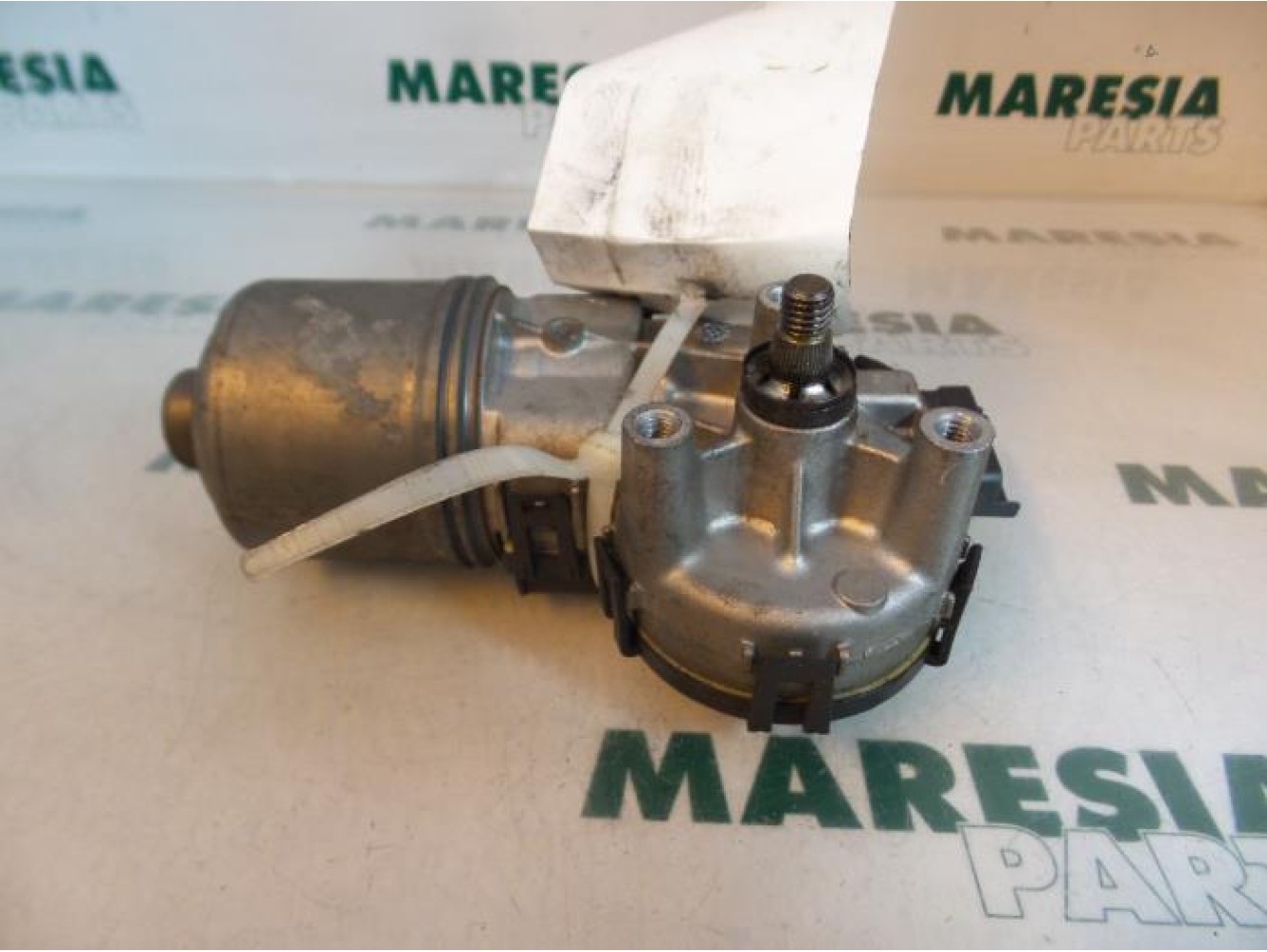 Peugeot - 206 - Front wiper motor