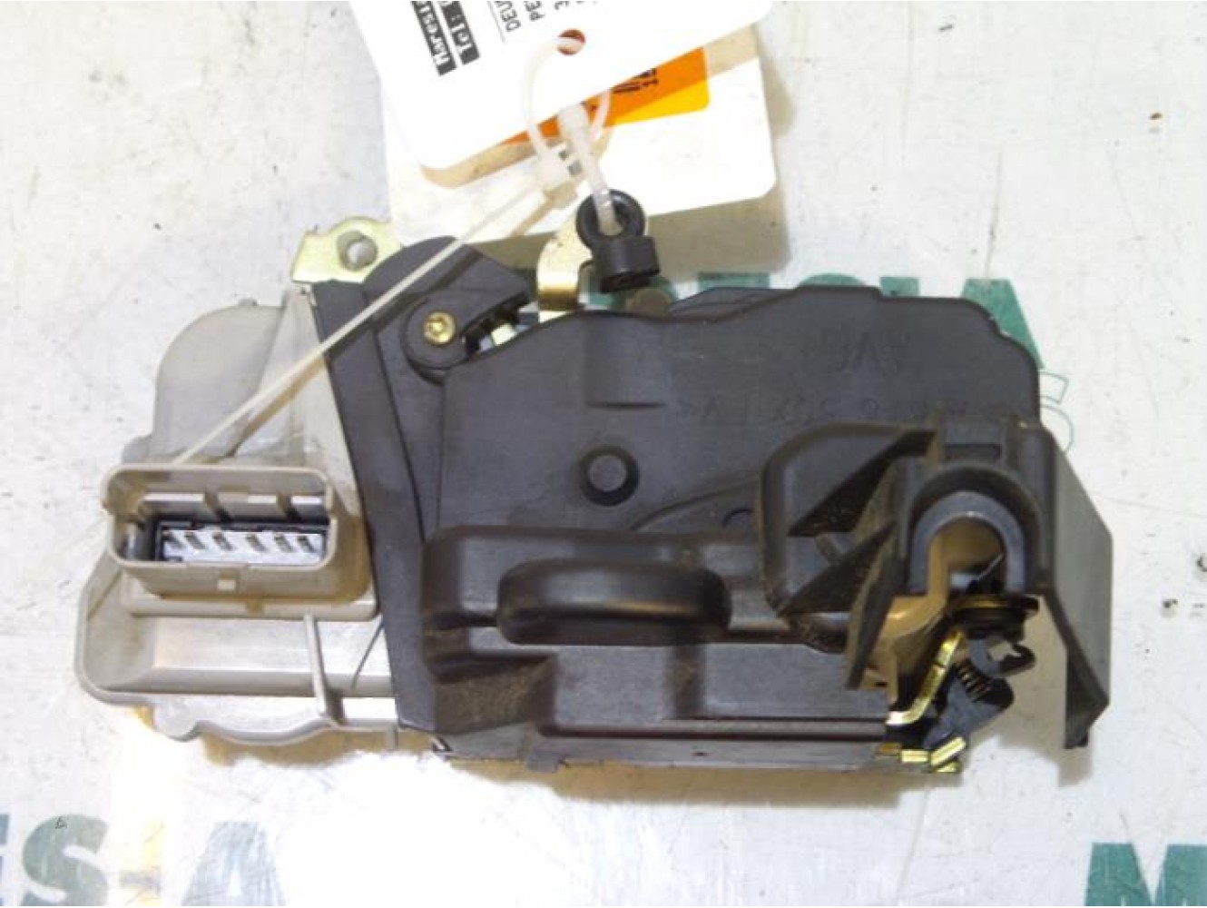 Peugeot - 307 - Door lock mechanism 4-door, front left