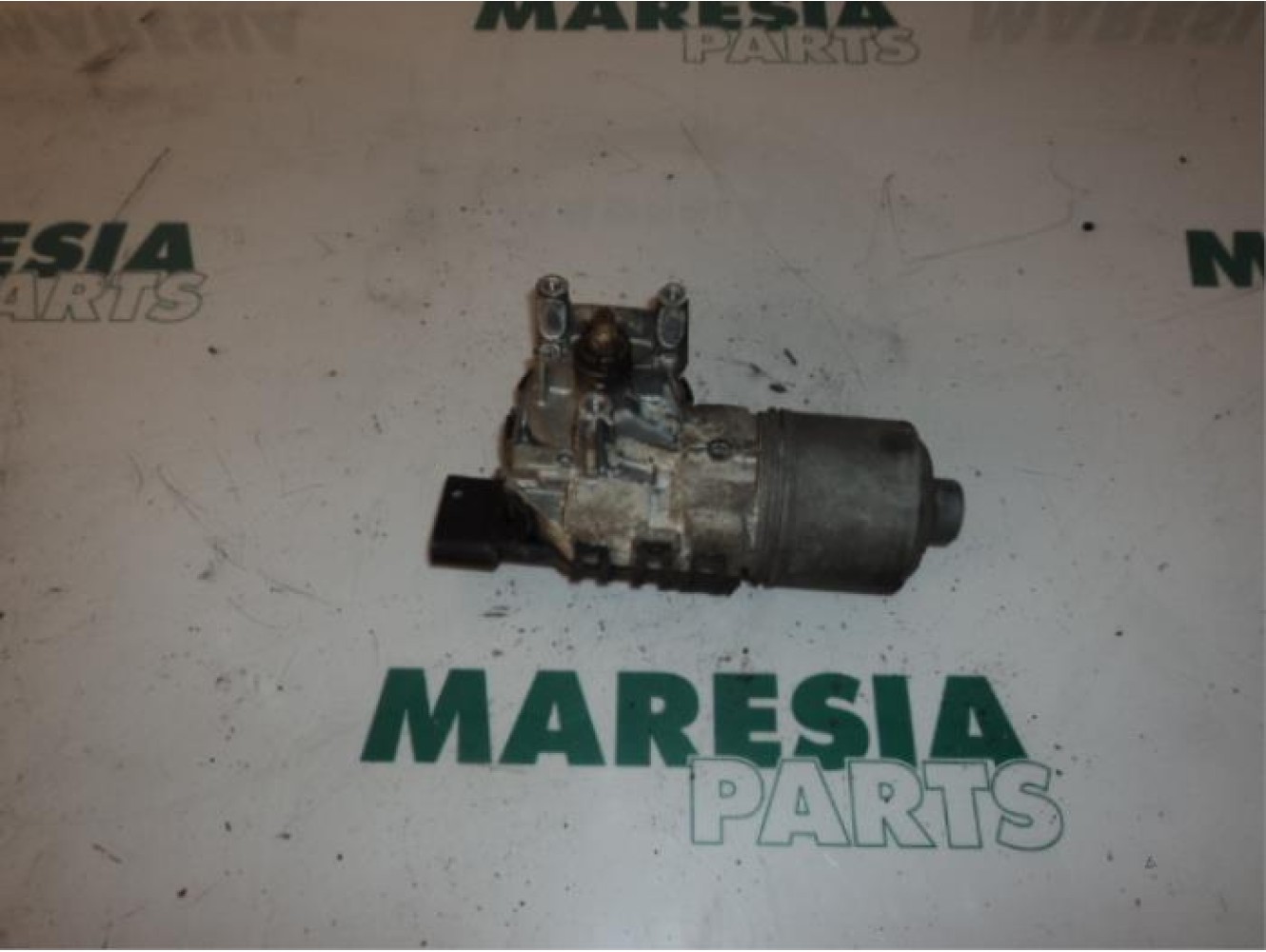 Alfa Romeo - 147 - Front wiper motor
