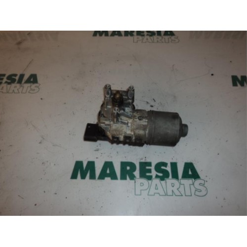 Alfa Romeo - 147 - Front wiper motor