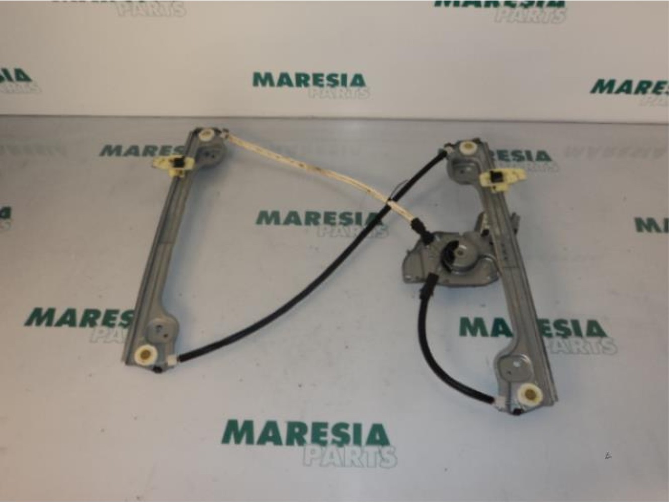 Peugeot - 1007 - Window mechanism 2-door, front right