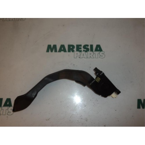Peugeot - 1007 - Gaspedalposition Sensor
