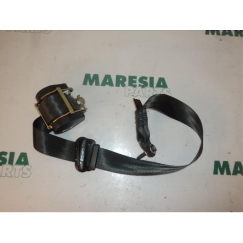 Peugeot - 1007 - Sicherheitsgurt links hinten