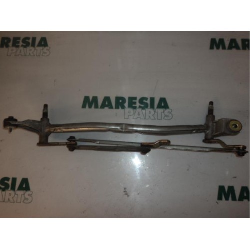 Renault - Megane - Wiper mechanism