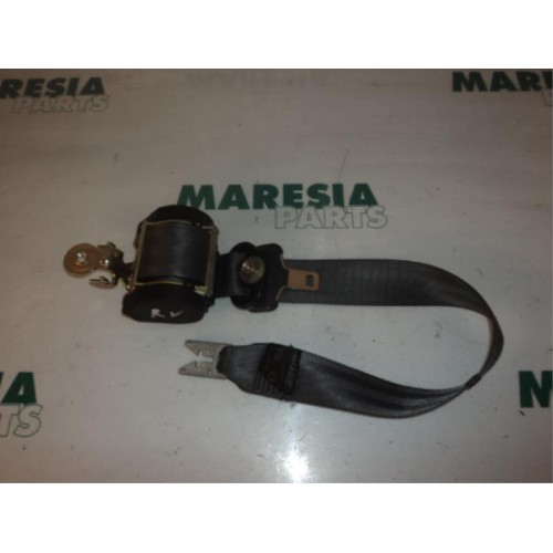 Renault - Megane - Front seatbelt, right