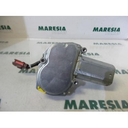 Peugeot - 206 - Scheibenwischermotor hinten