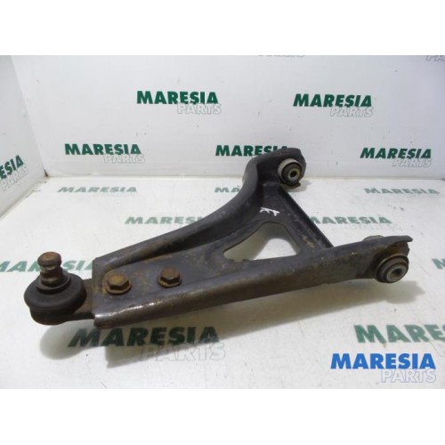 Renault - Twingo - Front lower wishbone, right