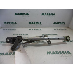Peugeot - 107 - Wiper mechanism