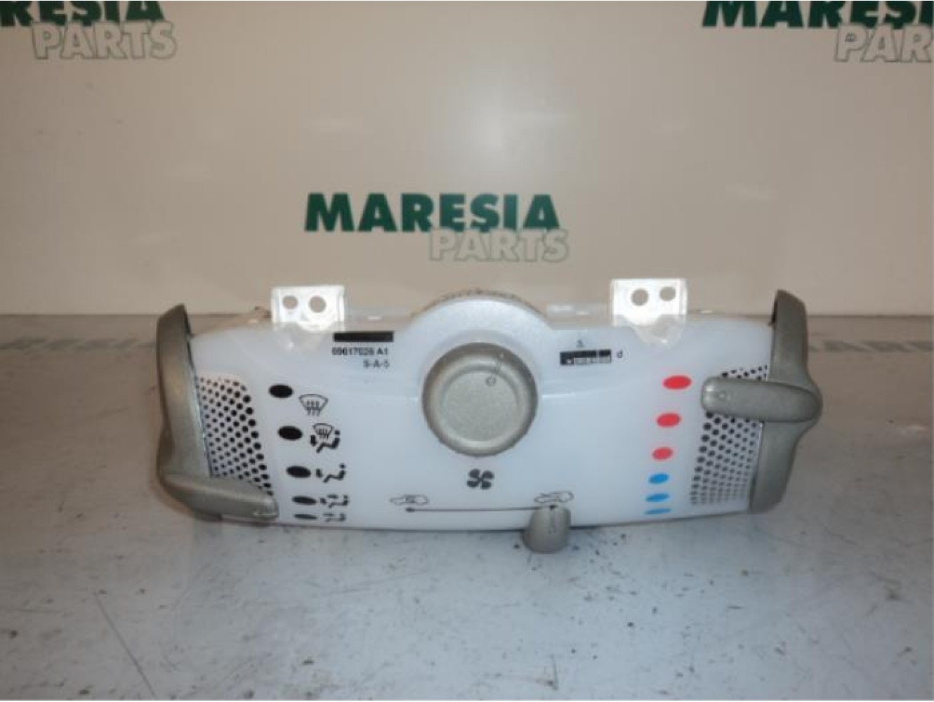Peugeot - 107 - Heater control panel