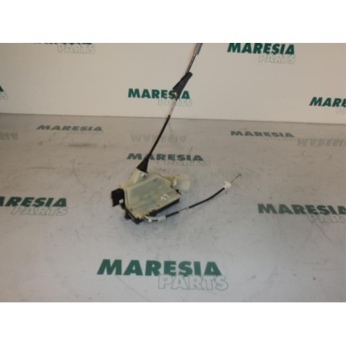 Peugeot - 208 - Door lock mechanism 4-door, front left