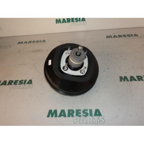 Peugeot - 208 - Brake servo