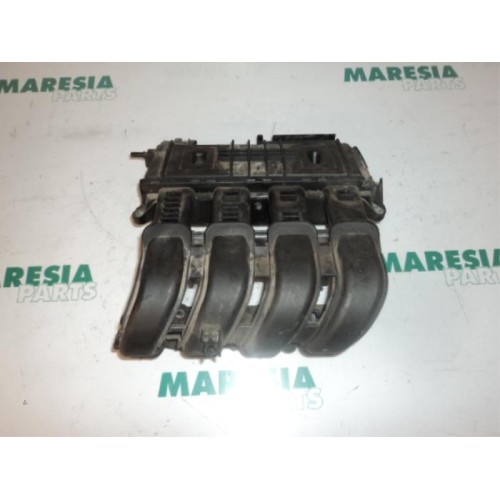 Renault - Clio - Intake manifold