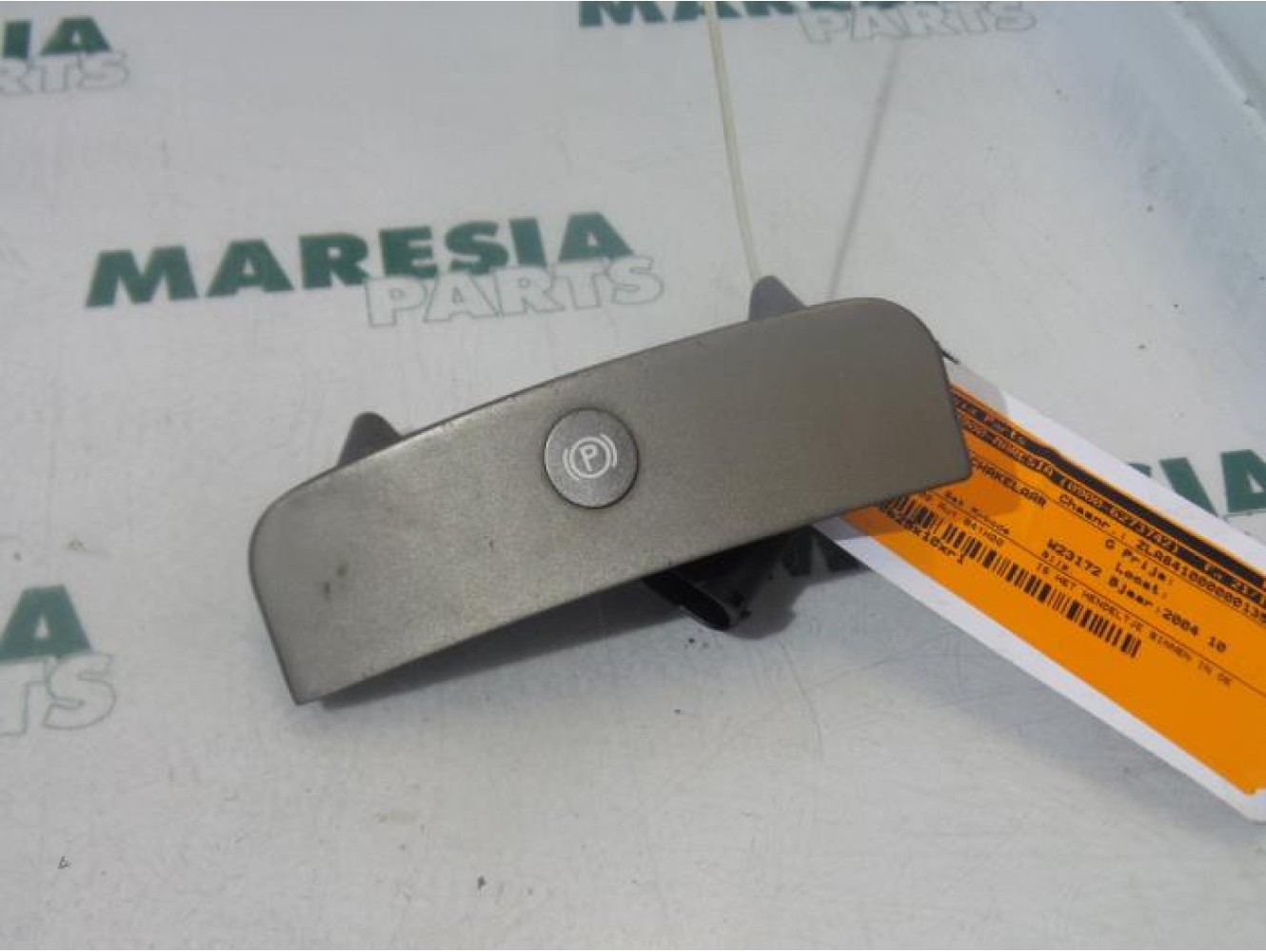 Lancia - Thesis - Parking brake switch