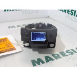 Renault - Espace - Parking brake switch