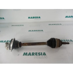Renault - Megane - Aandrijfas links-voor