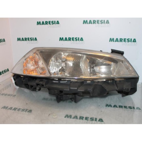 Renault - Megane - Phare droit