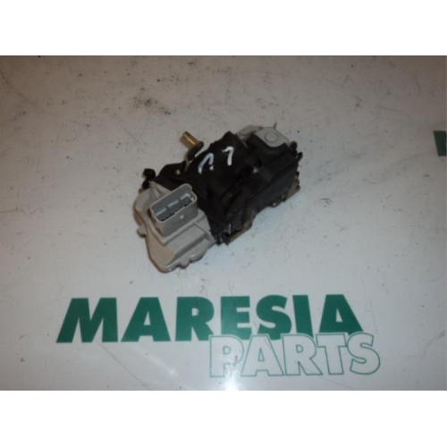 Citroen - Picasso - Door lock mechanism 4-door, front left