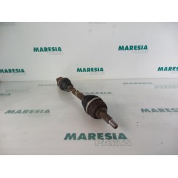 Renault - Megane - Aandrijfas links-voor