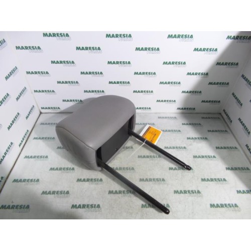 Citroen - C3 - Headrest
