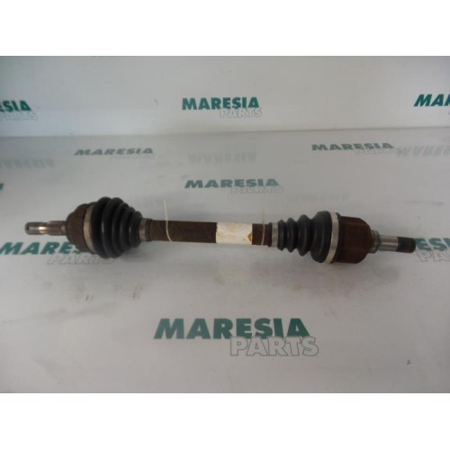 Citroen - C5 - Aandrijfas links-voor