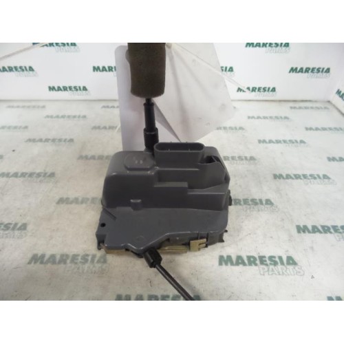 Renault - Espace - Rear door lock mechanism 4-door, left