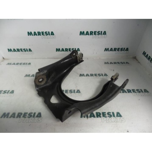 Peugeot - 407 - Front upper wishbone, right