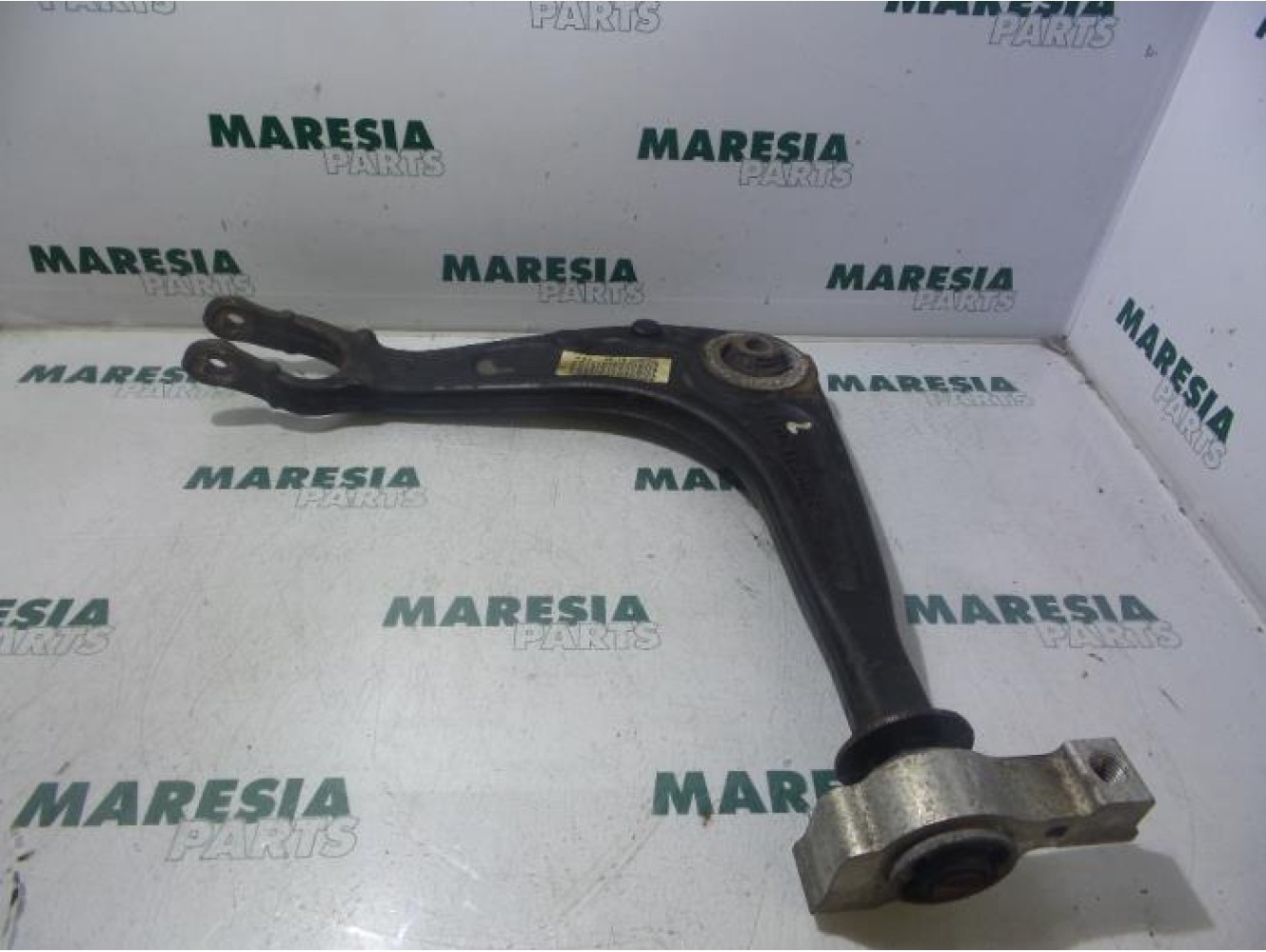 Peugeot - 407 - Front lower wishbone, left