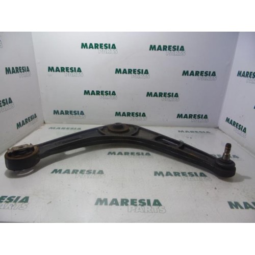 Renault - Laguna - Front lower wishbone, right