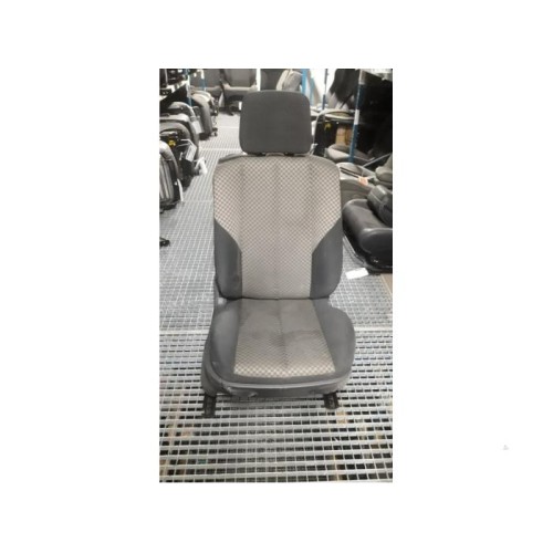 Renault - Megane - Seat, right