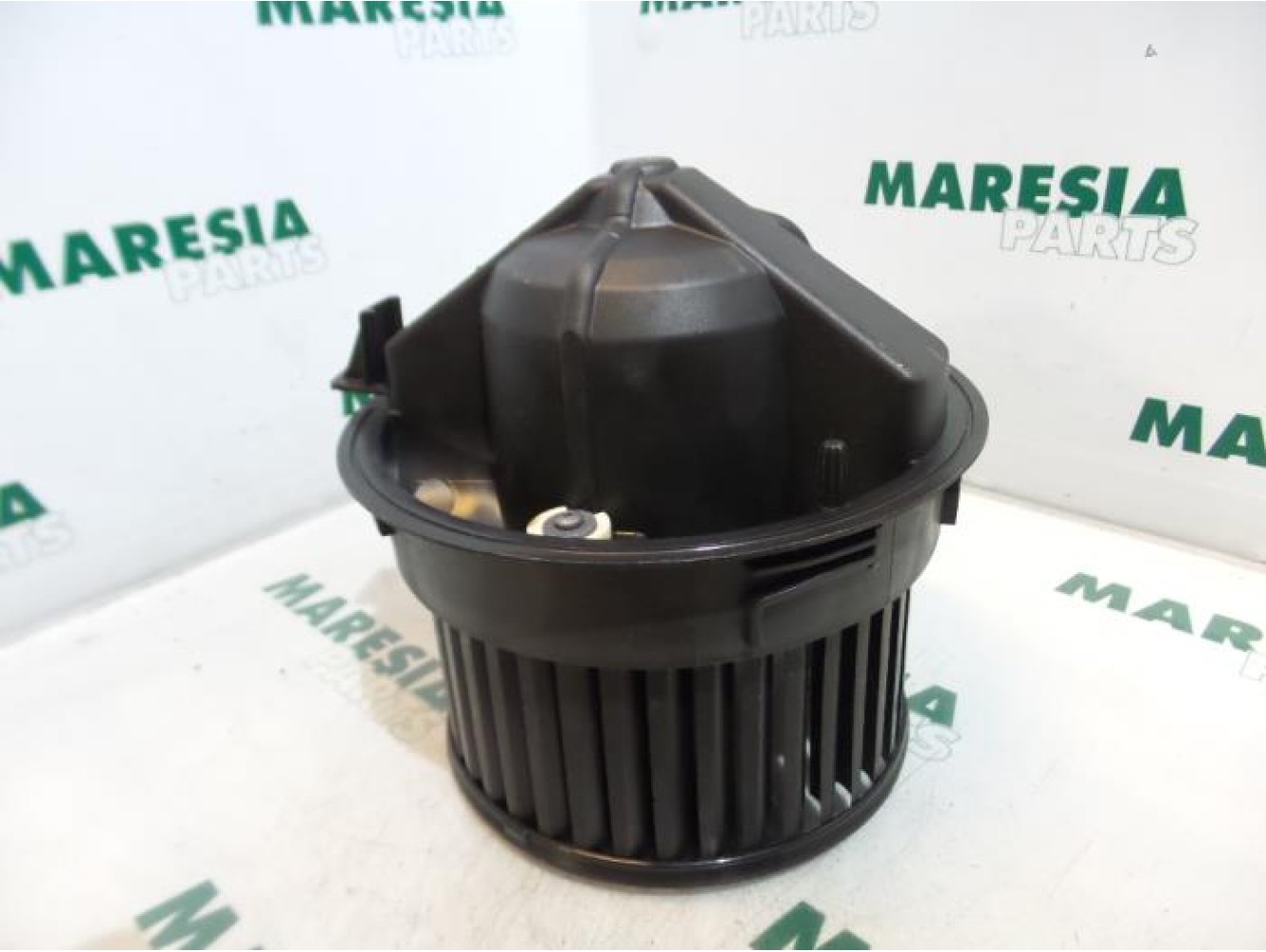 Alfa Romeo - Giulietta - Heating and ventilation fan motor
