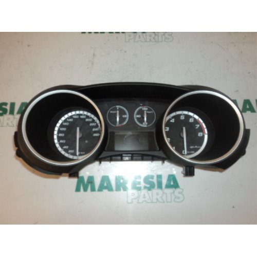 Alfa Romeo - Giulietta - Instrument panel