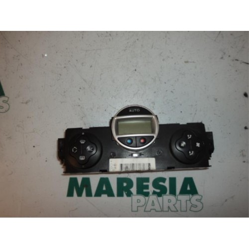 Renault - Megane Scenic - Heater control panel