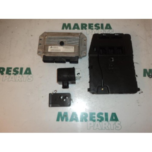 Renault - Megane Scenic - Engine management computer