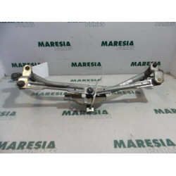 Peugeot - 207 - Wiper mechanism